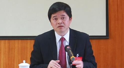 廖應燦簡歷：廣西農(nóng)村投資集團董事長廖應燦，曾任廣西投資集團黨委副書記、靈山縣委書記