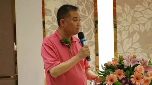 席國際簡歷：桂林高新珠寶公司董事長，桂林國際高景公司董事長