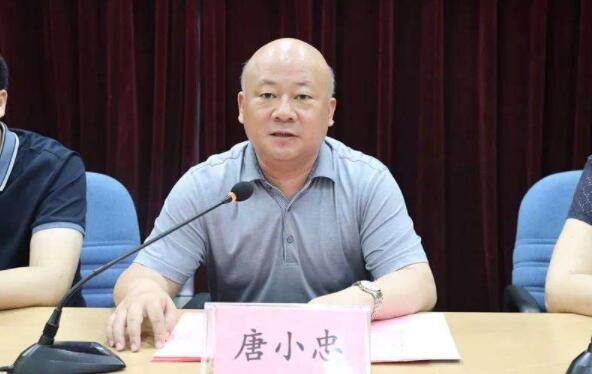 唐小忠簡歷：桂林市象山區(qū)委書記唐小忠，曾任臨桂縣委副書記