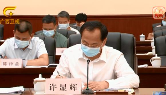 許顯輝簡歷：廣西自治區(qū)政府副主席許顯輝，曾任湖南省副省長、公安廳廳長