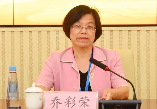 喬彩榮被查，喬彩榮簡歷：河池市社科聯(lián)主席喬彩榮，曾任河池審計(jì)局局長、金城江區(qū)長、鳳山副縣長